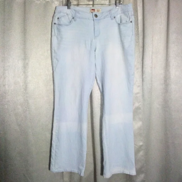 lei Jeans Lei Ashley Lowrise Slim Boot Jeans Light Wash Size